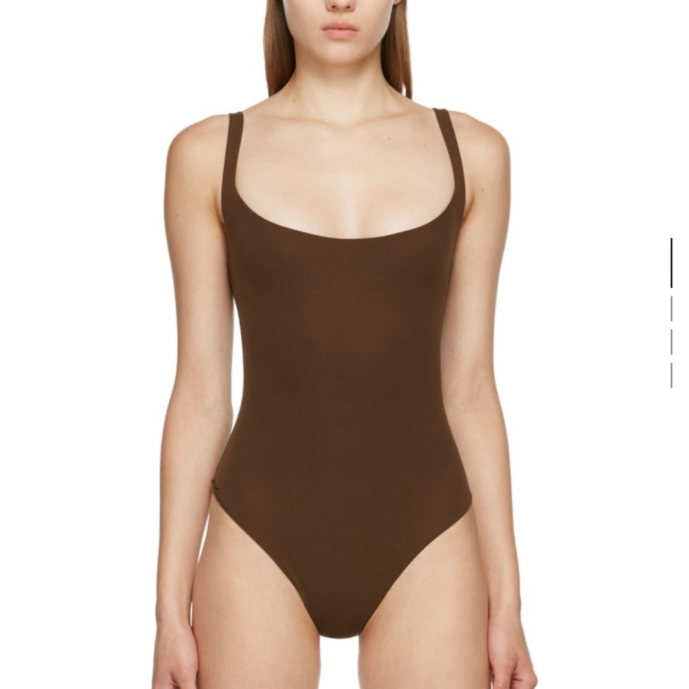 SKIMS Fits Everybody Cocoa Square Neck Bodysuit
